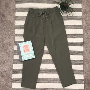 SALE🚨: Taylored Olive Green Pant | M